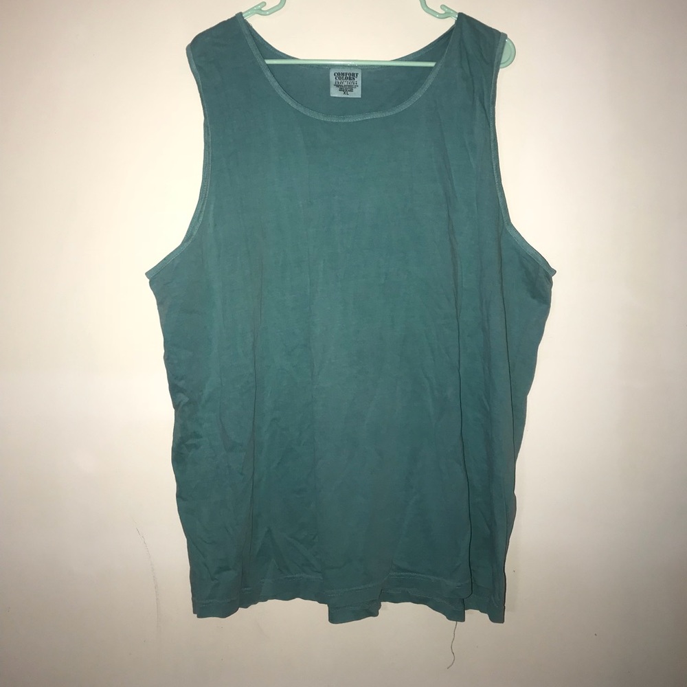 New comfort colors tank